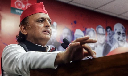 NEET Protest: छात्रों पर लाठीचार्ज पर भड़के Akhilesh Yadav, कहा- यह सरकार नहीं, अहंकार है
