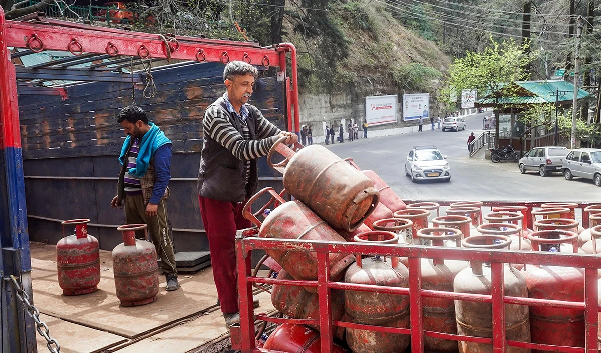 क्या अब रसोई में जलेगा एथेनॉल? सरकार बना रही नई नीति, एलपीजी का मिलेगा विकल्प