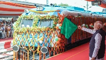 भारतीय रेलवे में नई हाइड्रोजन क्रांति, प्रधानमंत्री ने कई रेलवे स्टेशनों का भी दिया उपहार भारतीय रेलवे में नई हाइड्रोजन क्रांति, प्रधानमंत्री ने कई रेलवे स्टेशनों का भी दिया उपहार