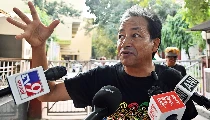 Chai Par Sameeksha: Sonam Wangchuk को मिला विपक्ष का साथ, क्या Monsoon sesssion है वजह? Chai Par Sameeksha: Sonam Wangchuk को मिला विपक्ष का साथ, क्या Monsoon sesssion है वजह?