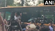 Congress PM residence protest: कांग्रेस का धरना खत्म, हिरासत में राहुल-प्रियंका गांधी और अखिलेश यादव