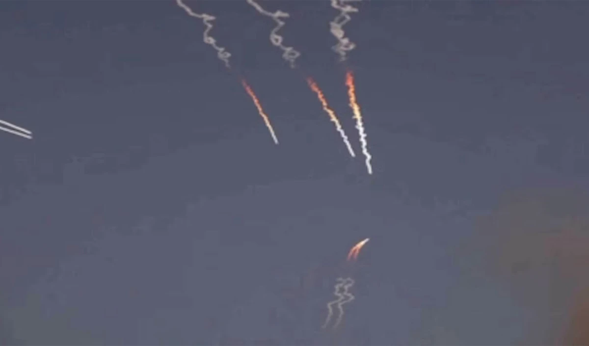 US-Iran Conflict: 10वीं रात भी अमेरिकी बमबारी जारी, Iran का जॉर्डन में US Bases और F-15 पर भीषण पलटवार