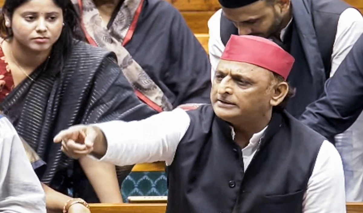 क्या सरकार और कांग्रेस के बीच कोई समझौता हो गया है? आखिर संसद में क्यों गुस्सा हो गए अखिलेश यादव