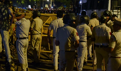 Jantar Mantar Violence Case: दिल्ली पुलिस ने ACP पर हमले के आरोप में दर्ज की FIR, हत्या की कोशिश और दंगे की धाराएँ शामिल