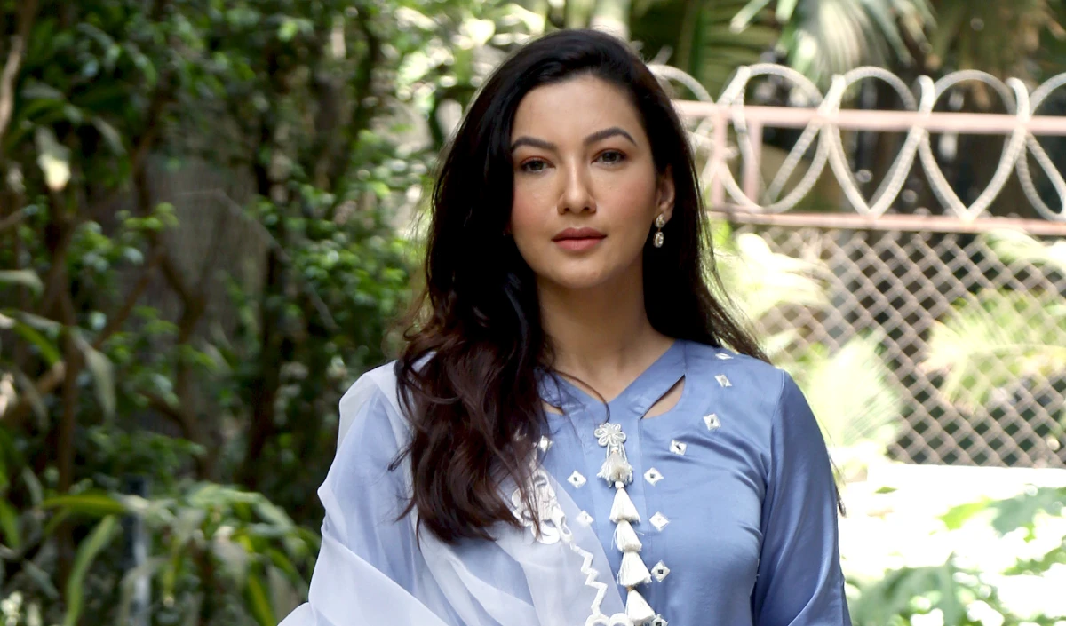 ZEE5 की जेल ड्रामा फिल्म ‘इकरूप’ में साथ नज़र आएंगी गौहर खान और मिथिला पालकर, जानिए क्या है कहानी ZEE5 की जेल ड्रामा फिल्म ‘इकरूप’ में साथ नज़र आएंगी गौहर खान और मिथिला पालकर, जानिए क्या है कहानी