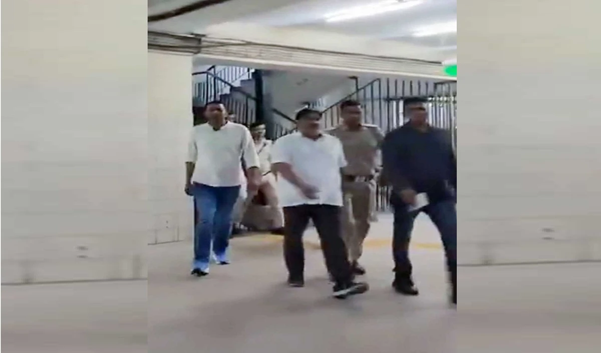 Ankit Sharma Murder Case में Delhi Police की बड़ी मांग, Tahir Hussain को मिले फांसी की सजा