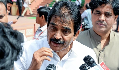 Amit Shah कहाँ छिपे हैं? KC Venugopal का सवाल, दिल्ली-बिहार हिंसा पर संसद में हंगामा