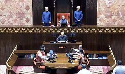 पेपर लीक पर सरकार का बड़ा प्रहार! लोकसभा में पेश होगा नया सख्त विधेयक, 10 साल तक की जेल और ₹10 करोड़ का जुर्माना