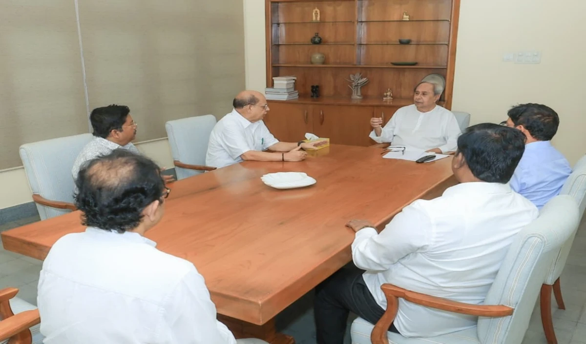Naveen Patnaik की BJD Leaders के साथ