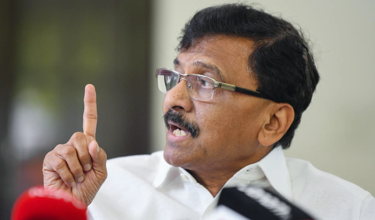 पेपर लीक महा-घोटाला पर Sanjay Raut का दावा: BJP के नेता ही चला रहे हैं रैकेट