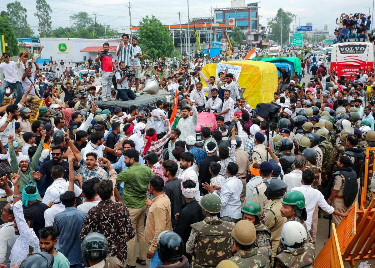 Bhopal Farmers Protest: शाम 5 बजे तक का अल्टीमेटम, Moong MSP पर ठनी, क्या Mohan Yadav सरकार झुकेगी?