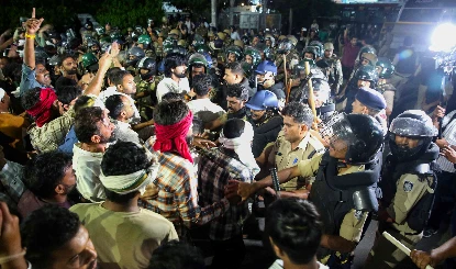 MP में किसान आंदोलन उग्र: MSP पर मूंग खरीद की मांग, CM House पर सुरक्षा बढ़ाई गई