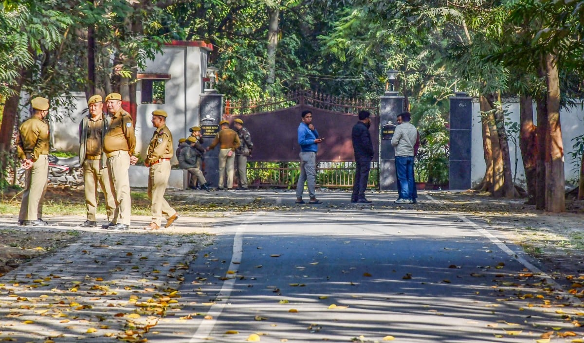हैदराबाद में ACB का बड़ा एक्शन: DSP के ₹200 करोड़ के कथित 