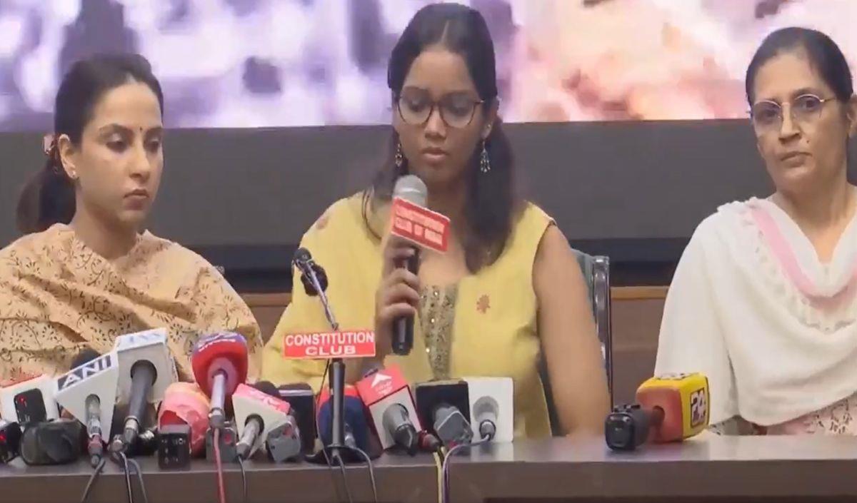 Delhi Police के घायल कर्मियों के परिजनों की भावुक अपील, 