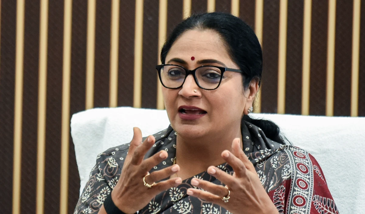 Delhi Work From Home Ends: मिडिल ईस्ट में तनाव कम होते ही सरकार ने वापस लिया हाइब्रिड वर्क नियम; अब हर दिन जाना होगा ऑफिस