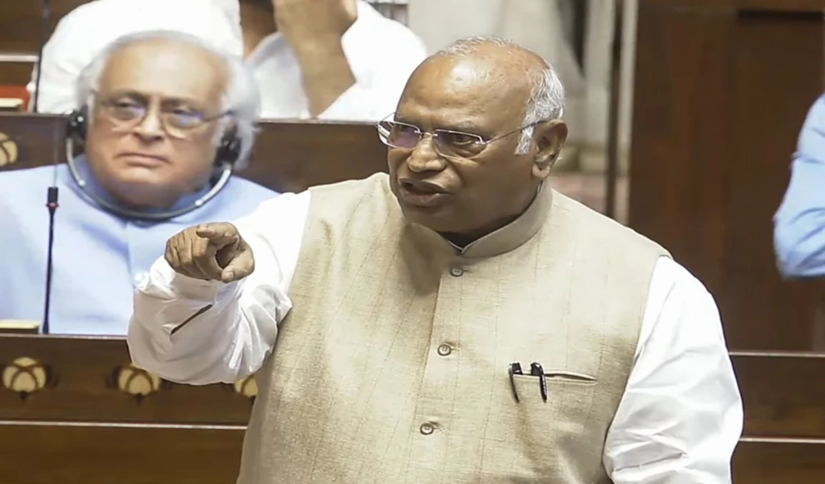 Passport Ranking पर Mallikarjun Kharge का PM Modi पर सीधा हमला, आपके दावे झूठे हैं