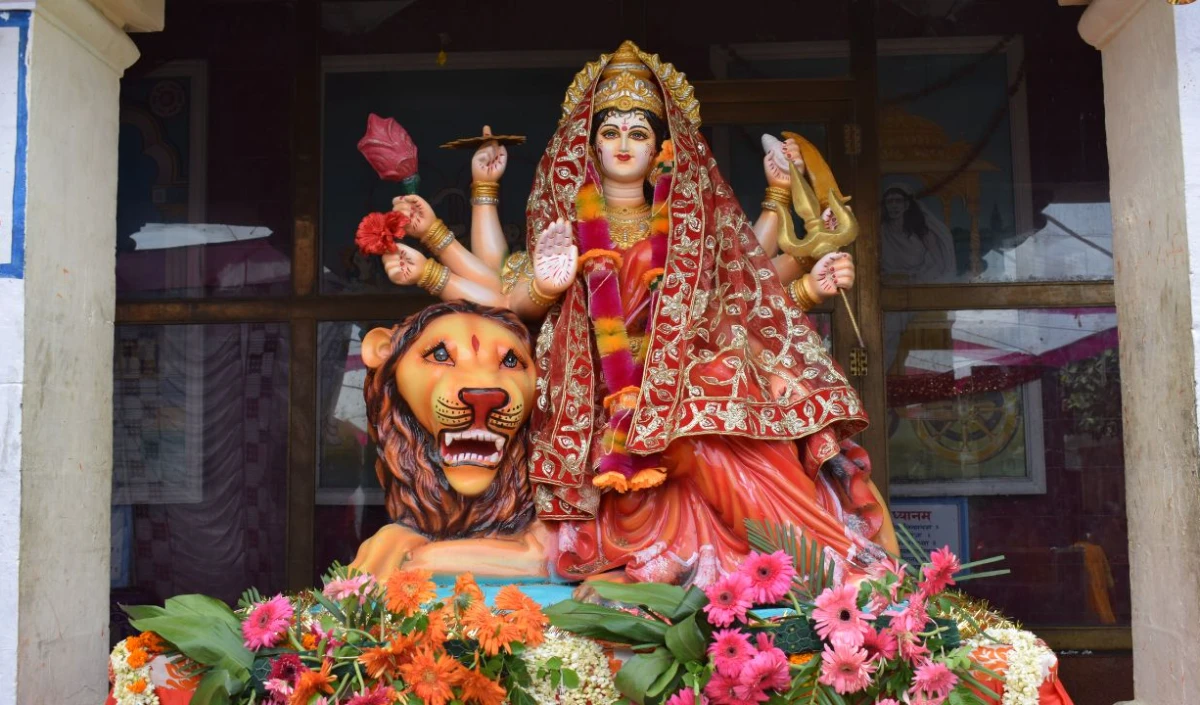 Gupt Navratri 2026: अपनी राशि अनुसार मां दुर्गा को चढ़ाएं ये चीजें, हर मनोकामना होगी पूरी Gupt Navratri 2026: अपनी राशि अनुसार मां दुर्गा को चढ़ाएं ये चीजें, हर मनोकामना होगी पूरी
