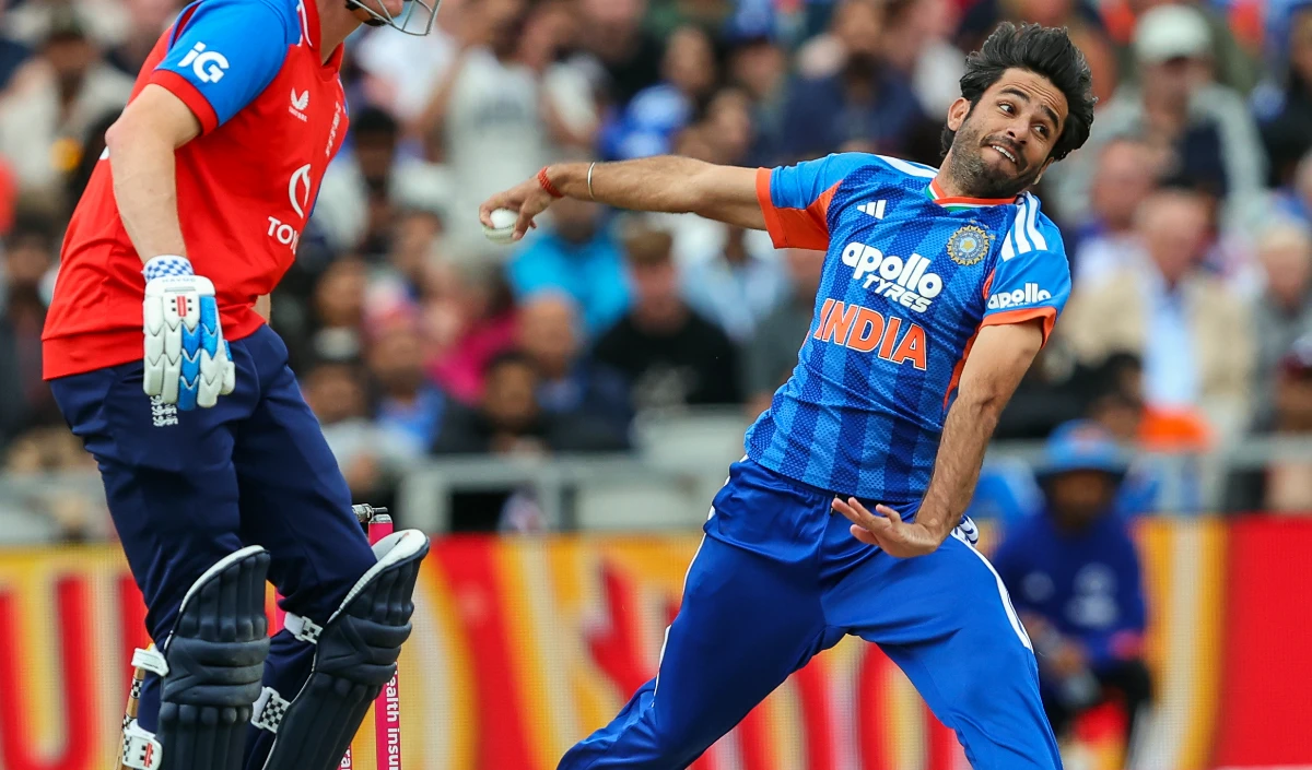 England के खिलाफ तीसरे T20 से पहले Ravi Bishnoi पर गिरेगी गाज? इस पेसर को मिलेगा मौका!​