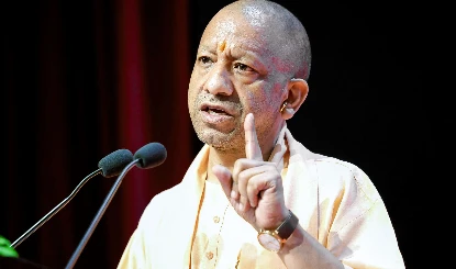 Bundelkhand से CM Yogi का SP पर बड़ा वार: कब्रिस्तान जिन्हें प्यारा, उन्हें Ram Mandir अच्छा नहीं लगता