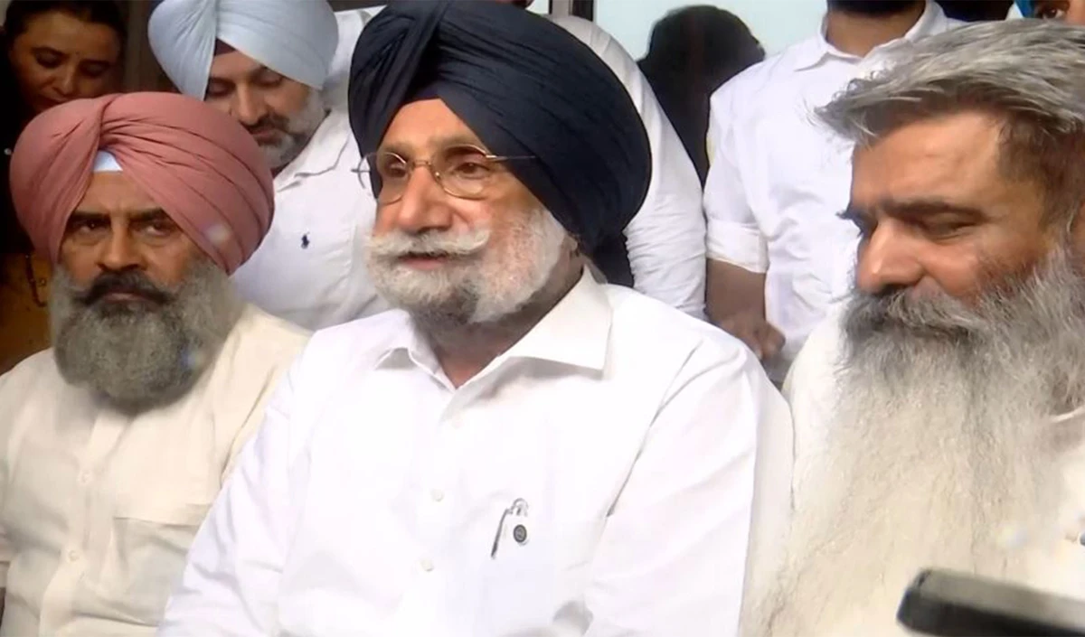 राय अलग पर Congress एक है, कलह की खबरों के बीच Channi और Randhawa गुट की अहम मीटिंग