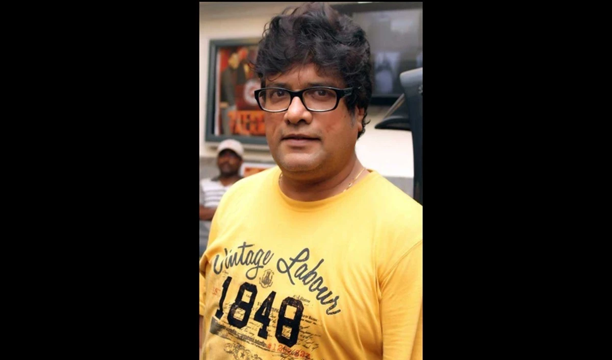 Prabhas की फिल्म ‘फौजी’ के सेट पर बड़ा हादसा! कीड़े के काटने से अभिनेता Rajesh Sharma गंभीर रूप से बीमार, AICWA ने की हाई-लेवल जांच की मांग Prabhas की फिल्म ‘फौजी’ के सेट पर बड़ा हादसा! कीड़े के काटने से अभिनेता Rajesh Sharma गंभीर रूप से बीमार, AICWA ने की हाई-लेवल जांच की मांग
