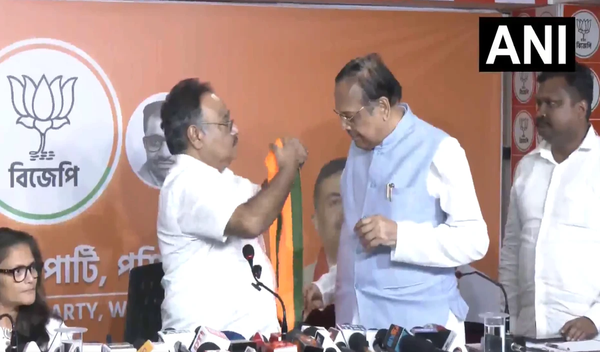 पश्चिम बंगाल में TMC को बड़ा झटका, Sushmita Dev समेत 3 पूर्व सांसद BJP में शामिल