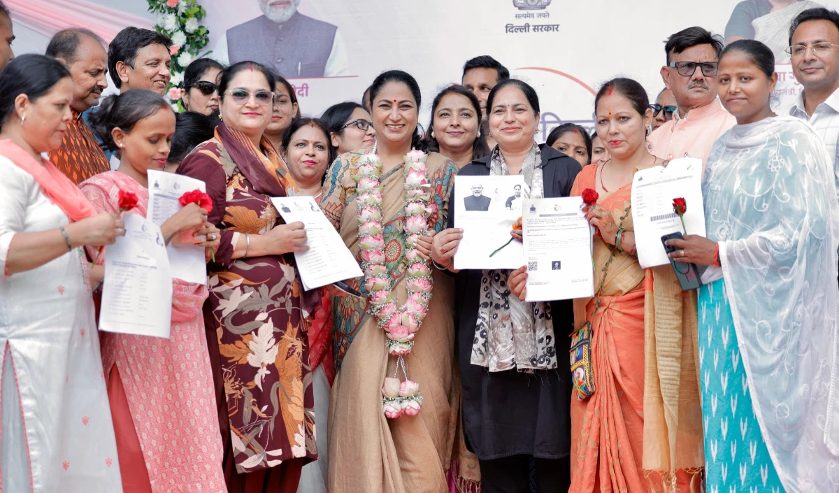 CM Rekha Gupta ने Delhi Lakshmi Yojana Portal किया लॉन्च, महिलाओं को अब मिलेंगे 2500 हर महीने