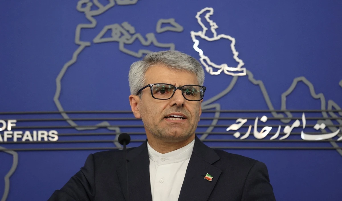 Strait of Hormuz में जहाजों से वसूला जाएगा Transit Fees? Iran-Oman की Strategic बातचीत का सच आया सामने