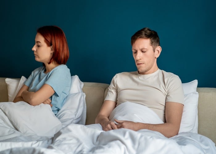 Married Life Hacks: पत्नी के व्यवहार में आए ये 6 Changes बताते हैं कि वह है Angry, समय रहते ऐसे सुधारें रिश्ता