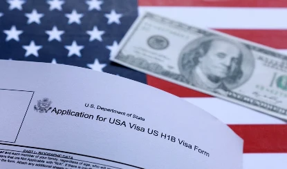 US Visa Rules: H-1B और L-1 वीजा एक्सटेंशन पर अब देना होगा भारी शुल्क, Indian IT कंपनियों की बढ़ी टेंशन
