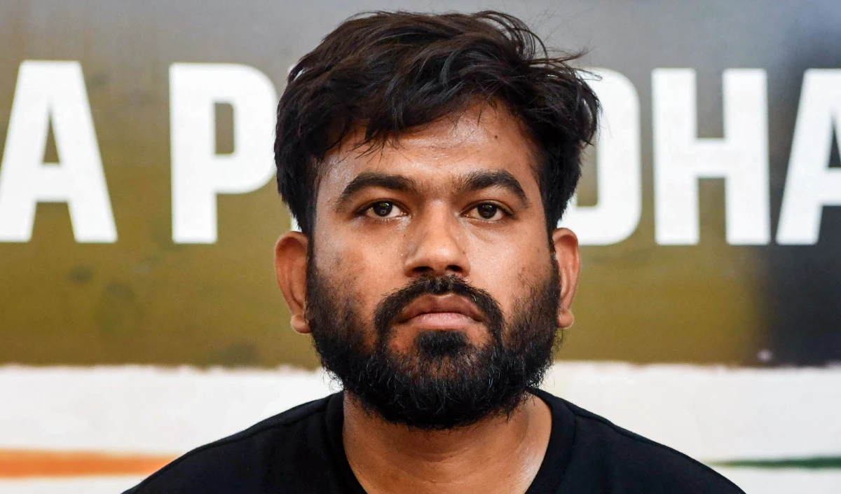 Abhijeet Dipke का सरकारों से सवाल: राजनीतिक पार्टियों पर क्यों नहीं आंसू गैस, छात्रों पर जुल्म क्यों?