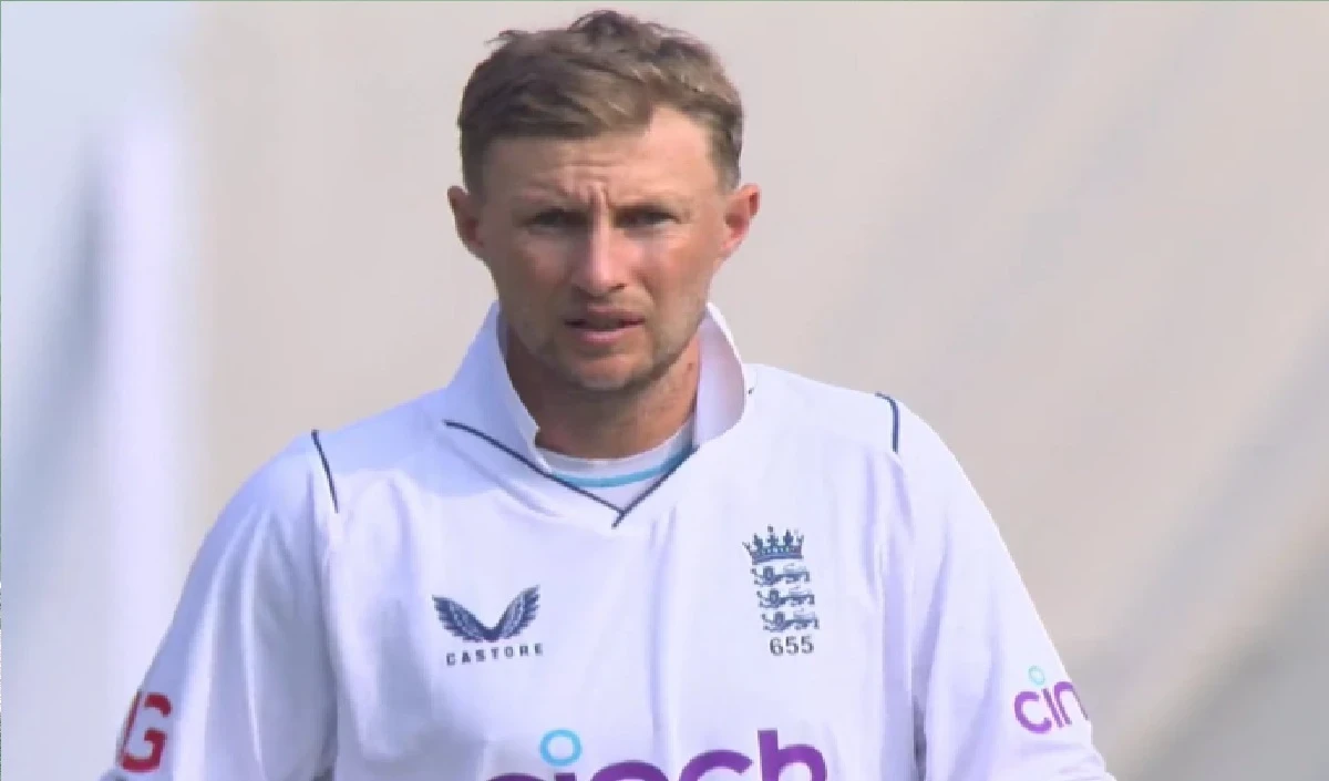 England Test Captain Joe Root ने खिलाड़ियों पर से हटाया ‘Night Curfew’, कहा- अपनी Responsibility खुद समझें Team Members England Test Captain Joe Root ने खिलाड़ियों पर से हटाया ‘Night Curfew’, कहा- अपनी Responsibility खुद समझें Team Members