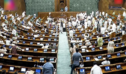 Sansad Diary: FCRA Bill JPC को भेजा गया, विपक्ष के हंगामे के बीच कई बिल पारित