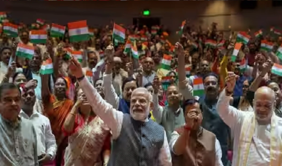 हर घर तिरंगा से जुड़ रहे करोड़ों देशवासी, कैसे 
