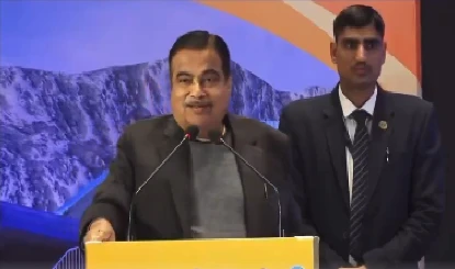 E20 Petrol के खिलाफ Tehseen Poonawalla की मुहिम, Gadkari के पुराने वीडियो से US Policy को लेकर सरकार को घेरा