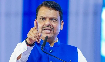 सुखबीर सिंह बादल से मुख्यमंत्री फडणवीस ने की मुलाकात, जांच के दिए आदेश