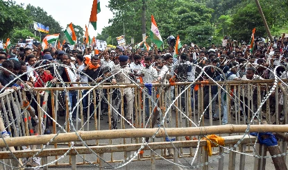 Jharkhand Protest: रांची में 500 अज्ञात छात्रों सहित 600 प्रदर्शनकारियों पर FIR, सरकार पर 