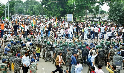 झारखंड में JPSC-JSSC Scam पर युवाओं का गुस्सा, 21 दिन से Protest जारी, Independence Day पर Tiranga Yatra