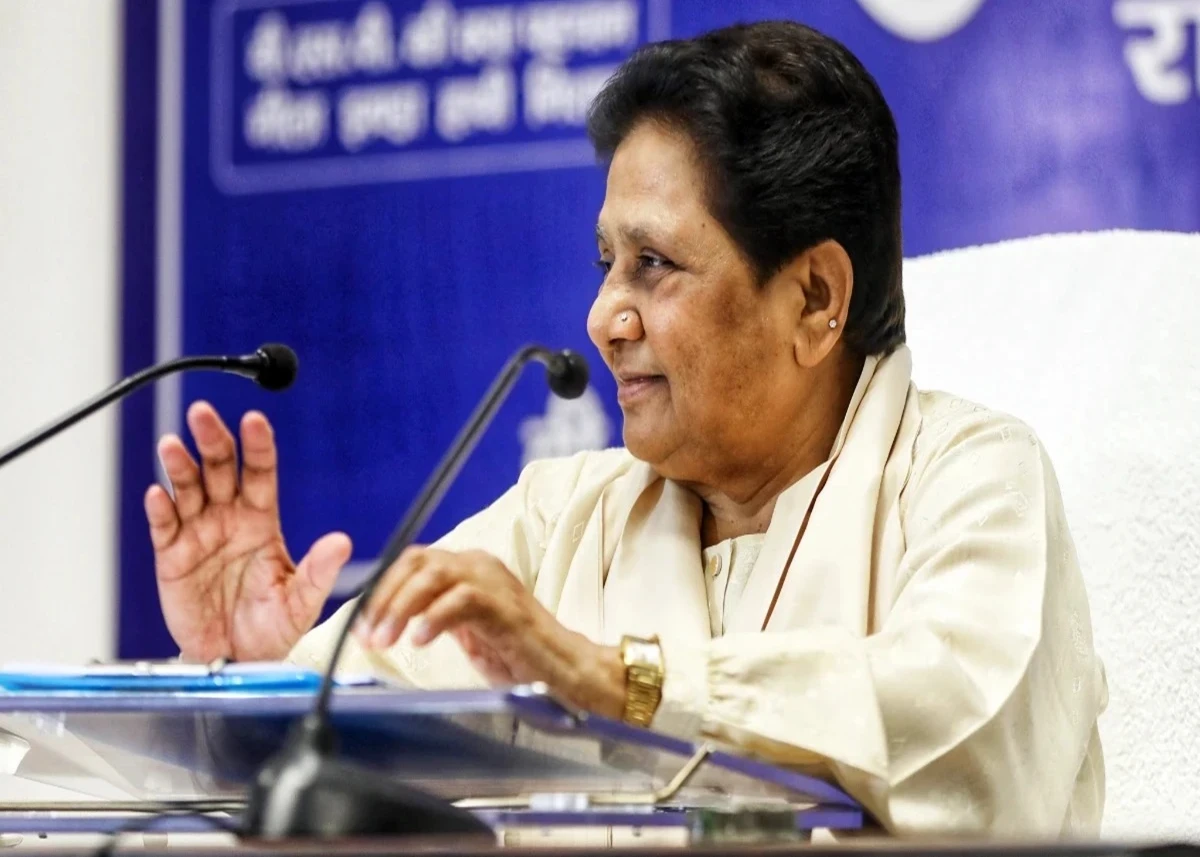 UP Politics Analysis: बसपा की सियासी नर्सरी से ब्राह्मणों का पलायन, Satish Mishra पर टिकी Mayawati की उम्मीदें