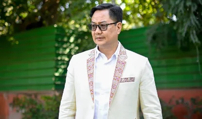 PM Modi के दिमागी नक्सल वाले बयान पर Kiren Rijiju ने दी सफाई, विपक्ष के आरोपों को नकारा