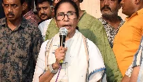 Asish Banerjee के निधन पर Mamata Banerjee का छलका दर्द, कहा- झूठे आरोपों से थे परेशान