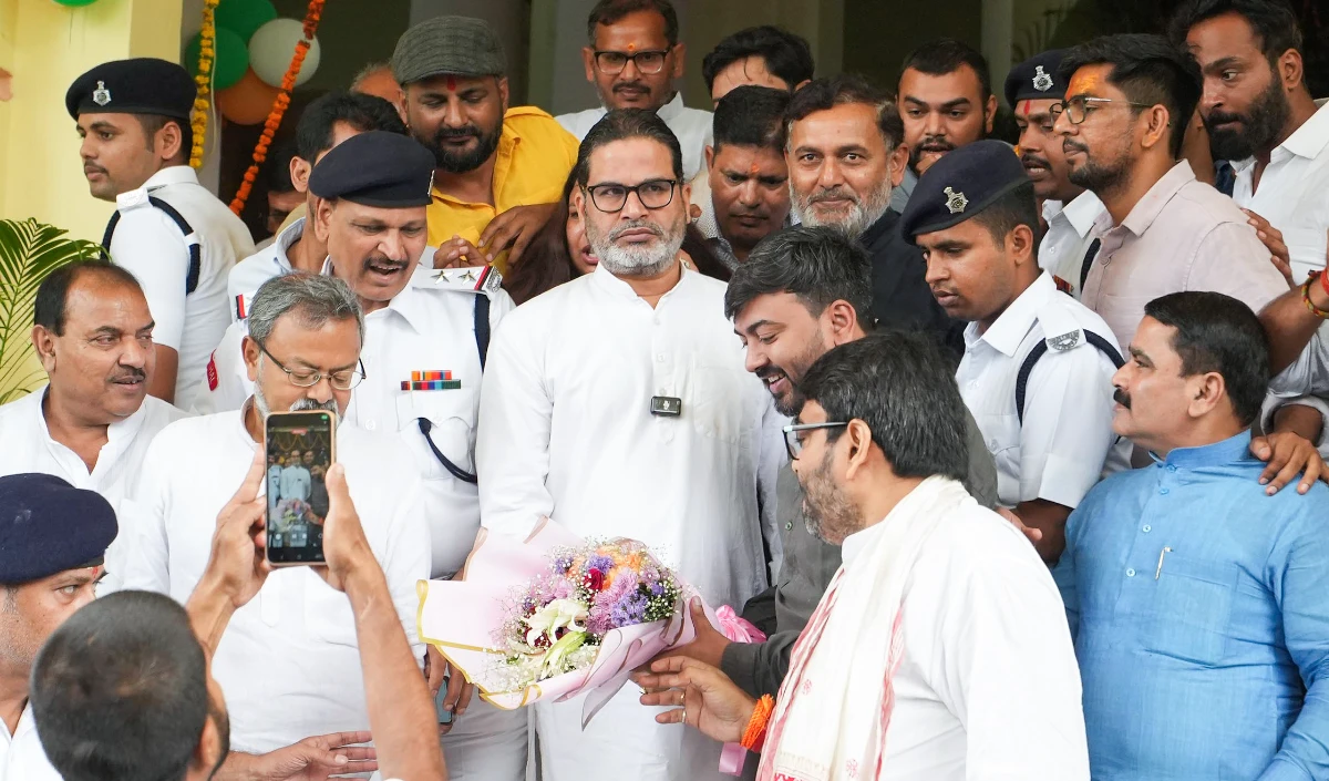 Prashant Kishor ने Bihar विधानसभा में ली शपथ, बोले- यह मेरे लिए गर्व और जिम्मेदारी का पल