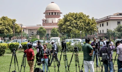 SC से Rahul Gandhi को बड़ी राहत, आय से अधिक संपत्ति मामले में HC की सुनवाई रोकी
