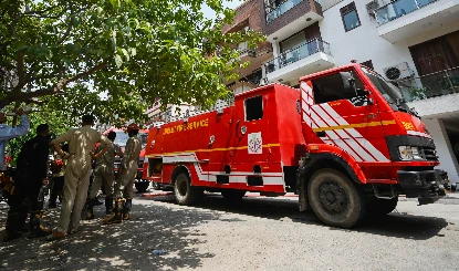 Tarapith Hotel Fire Tragedy | पश्चिम बंगाल के तारापीठ में दर्दनाक हादसा, होटल में भीषण आग लगने से 7 लोगों की जलकर मौत