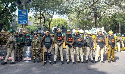 Delhi Police ने जंतर-मंतर पर छात्र प्रदर्शन में अत्यधिक बल प्रयोग के आरोपों को नकारा, 30,000 की भीड़ और हिंसा का दिया हवाला