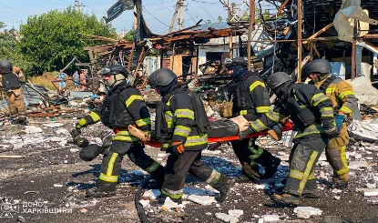 Kharkiv में Russian Attack ने मचाई भारी तबाही, 10 की मौत पर Zelenskyy बोले- रूस को मिलेगा करारा जवाब