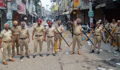 पंजाब पुलिस को बड़ी सफलता! मलेशिया से डिपोर्ट किए गए बंबीहा गैंग के 3 मोस्ट वांटेड गैंगस्टर गिरफ्तार, ISI कनेक्शन का खुलासा!