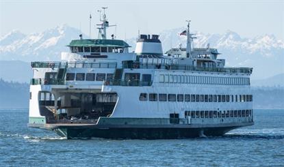 Indonesia में मदुरा द्वीप के पास Ferry में आग लगने से 5 लोगों की मौत, 41 लापता
