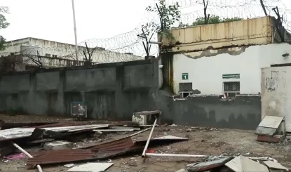 पाकिस्तान पर India का Bulldozer Action, Delhi में Pakistan High Commission के बाहर बने अवैध ढांचे ध्वस्त