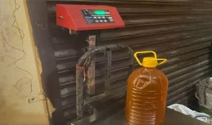 गुजरात के Patan में बड़ी कार्रवाई, 14000 किलो Adulterated Oil जब्त, 2 साल से बेखौफ चल रहा था खेल